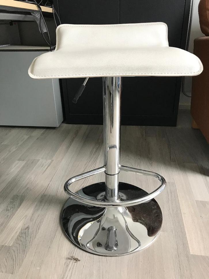 barkruk, chroom met kunstlederen zitting, hoogte verstelbaar, Huis en Inrichting, Barkrukken, Gebruikt, 60 tot 90 cm, Leer, Metaal