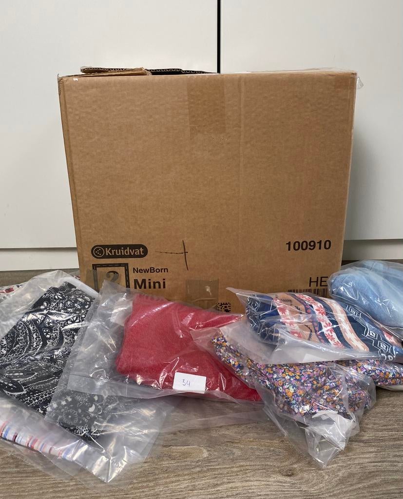 Reseller mystery box – 10 items voor €10 – dames €1 per stuk, Verzenden, Zo goed als nieuw