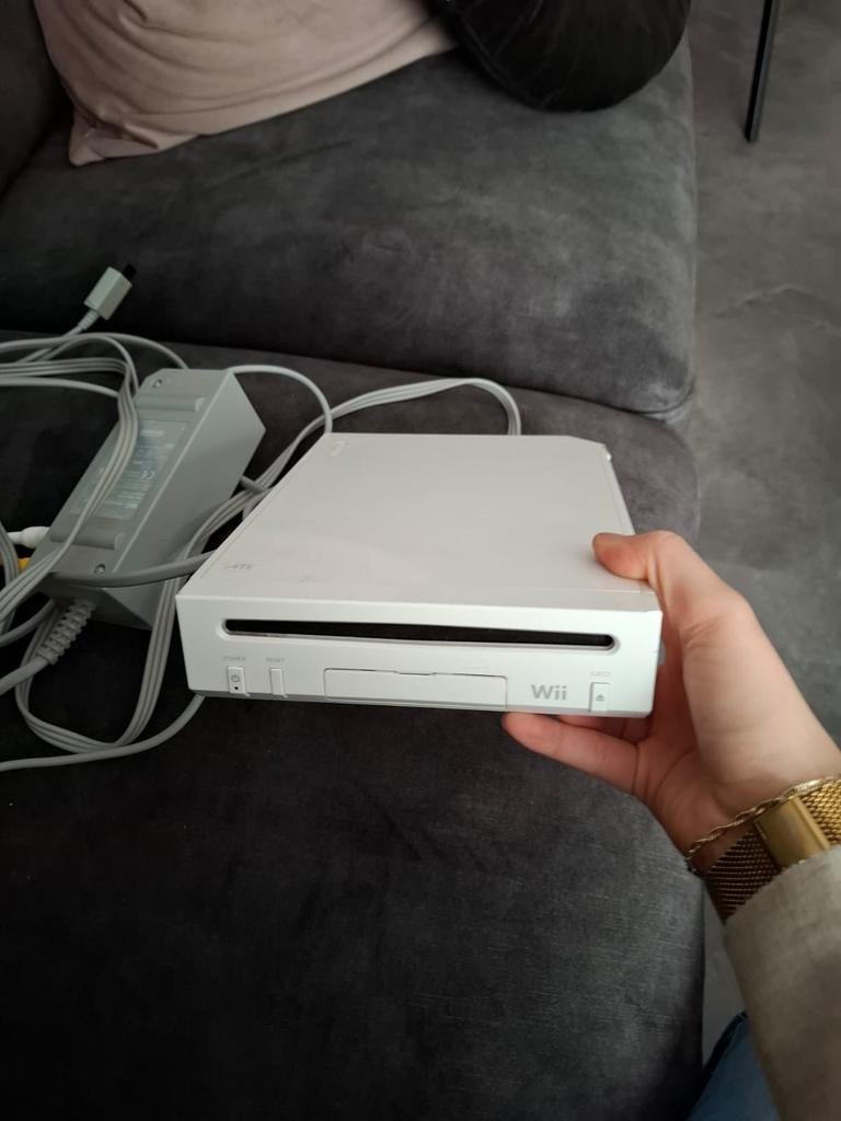 Nintendo Wii Bundel met 3 controllers en 6 games, Spelcomputers en Games, Spelcomputers | Nintendo Wii, Ophalen of Verzenden, Gebruikt