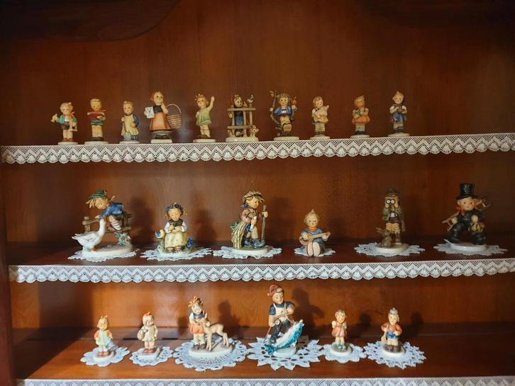 Prachtige Hummel beeldjes in uitstekende staat, Verzamelen, Beelden en Beeldjes, Zo goed als nieuw, Hummel, Ophalen of Verzenden