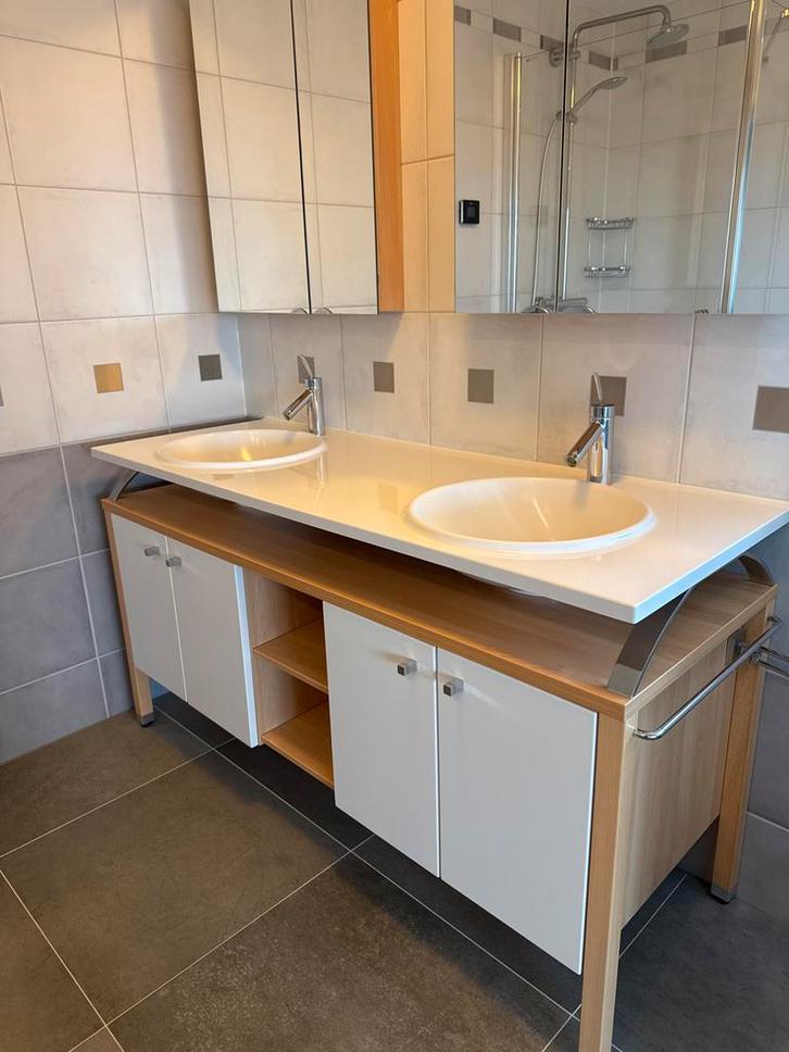 Badkamermeubel met dubbele wastafel en spiegelkast, Huis en Inrichting, Badkamer | Badkamermeubels, Gebruikt, Wastafelkast, Minder dan 100 cm