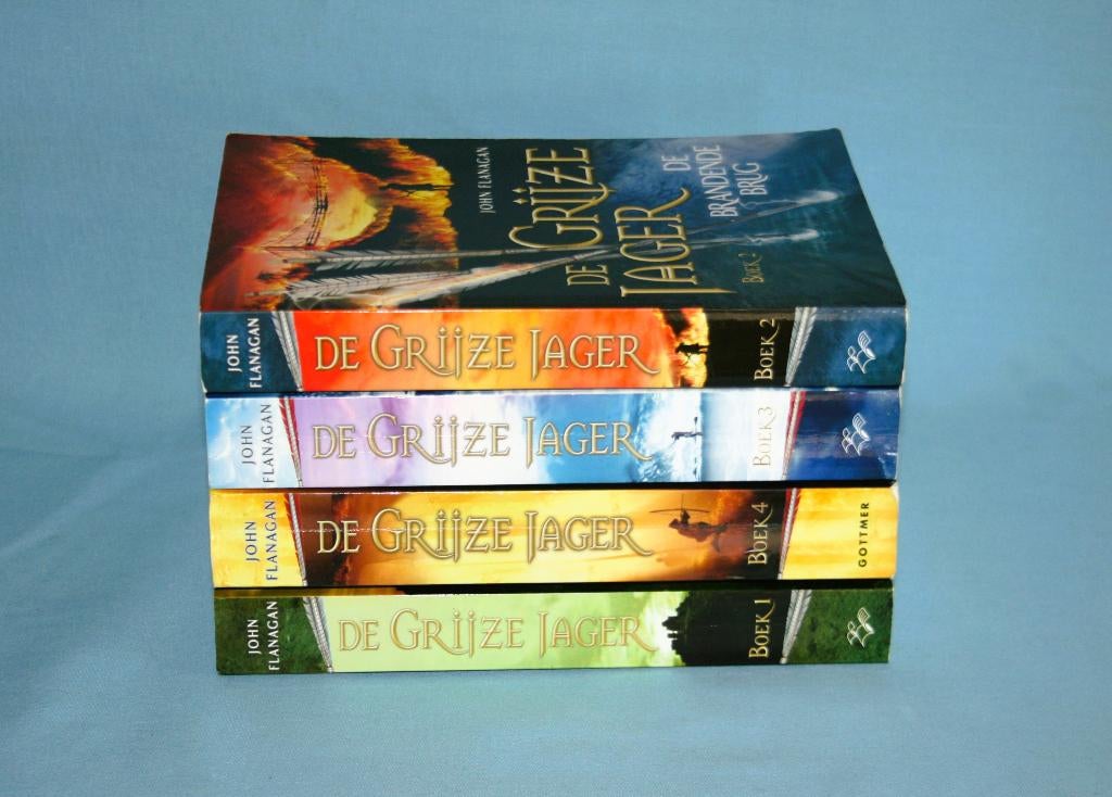 De Grijze Jager - Deel 1 t/m 4, Ophalen of Verzenden, Gelezen, John Flanagan