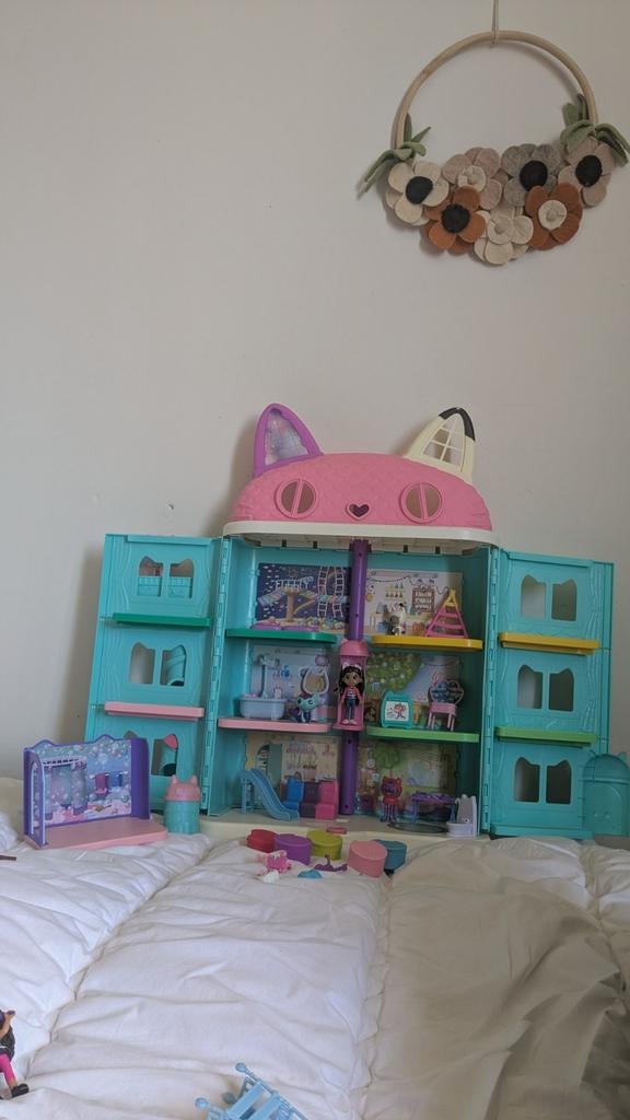 Gabby's Poppenhuis met muziekjes en accessoires, Kinderen en Baby's, Speelgoed | Poppenhuizen, Ophalen of Verzenden, Zo goed als nieuw