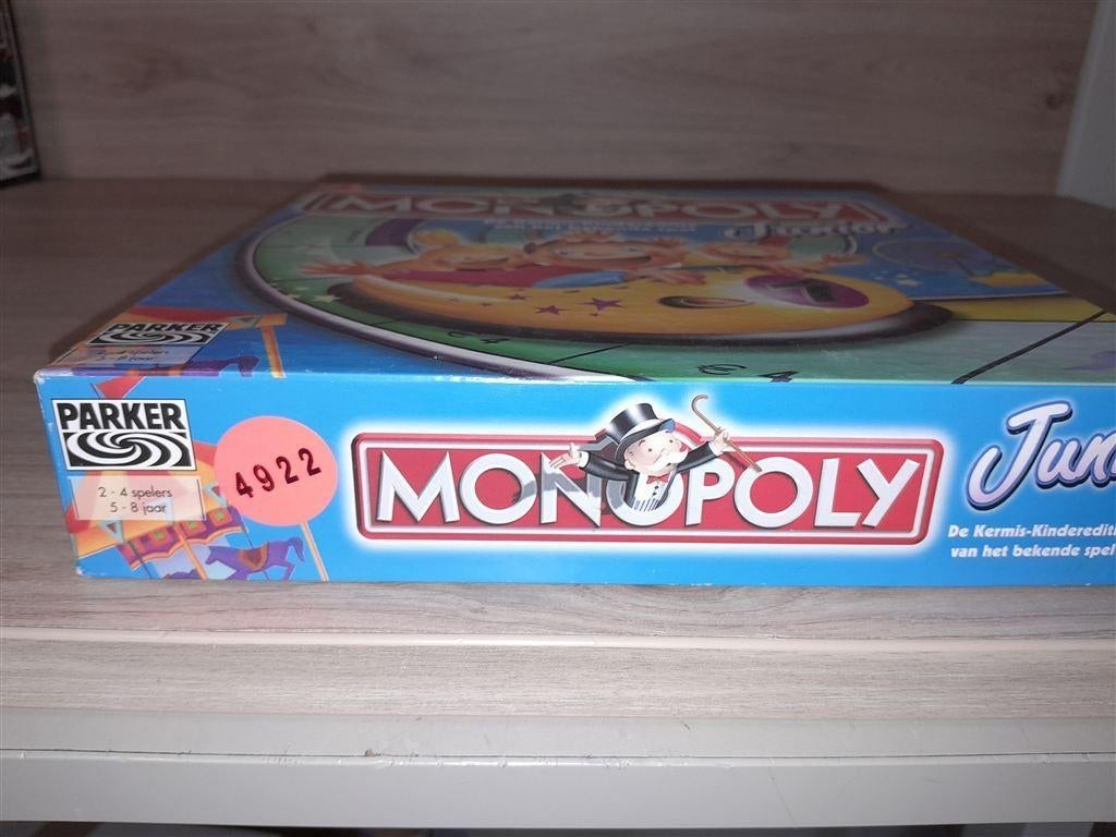 monopoly junior kermis - s4922, Hobby en Vrije tijd, Gezelschapsspellen | Bordspellen, Verzenden, Zo goed als nieuw