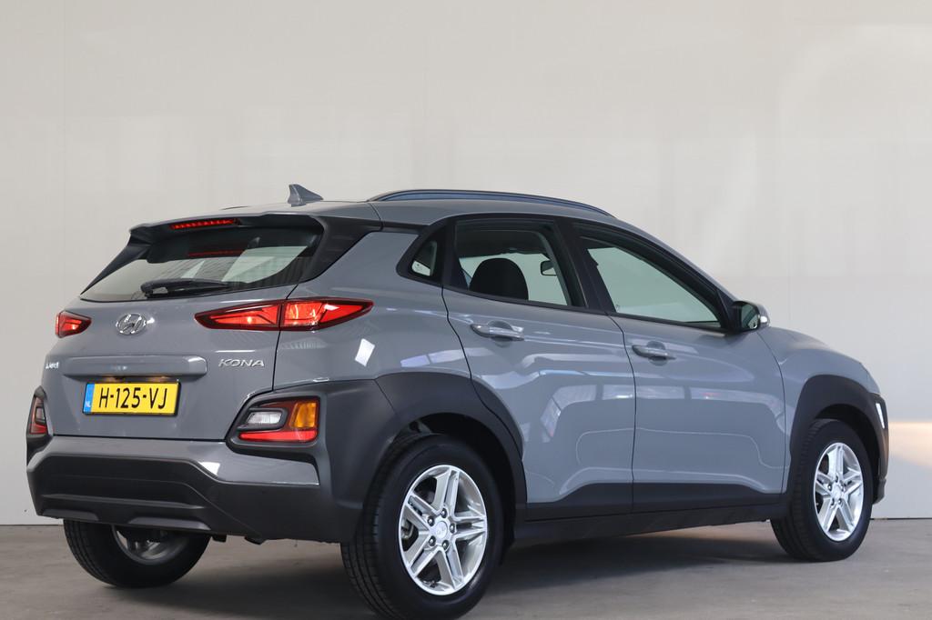 Hyundai KONA 1.0 T-GDI Comfort NL-Auto! Carplay I Camera I N, Auto's, Hyundai, Stof, Gebruikt, Euro 6, Navigatiesysteem