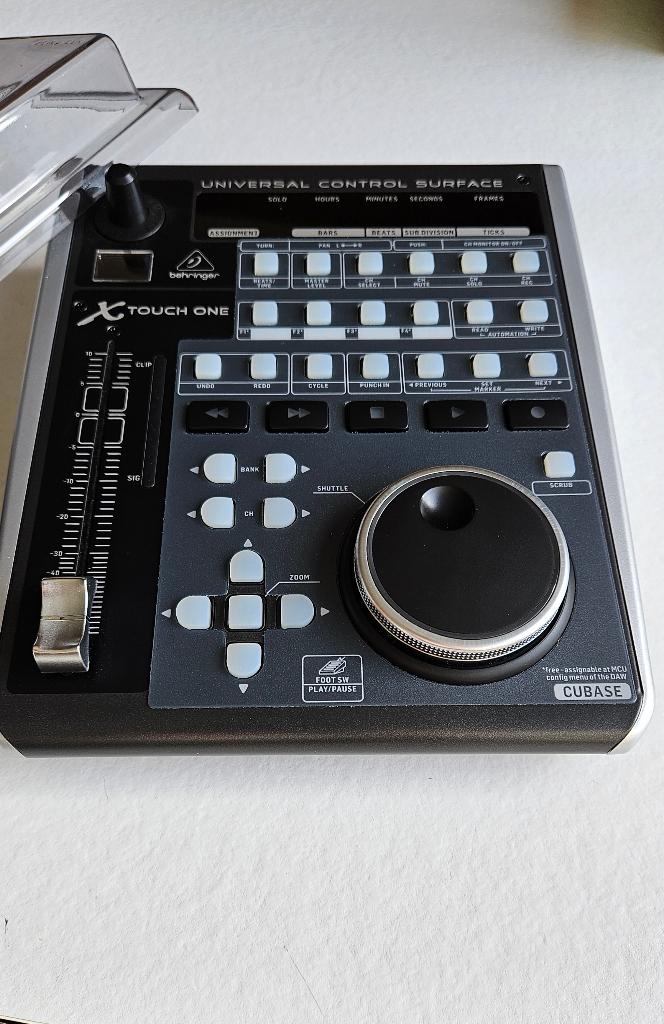 Behringer X Touch ONE, Ophalen, Zo goed als nieuw