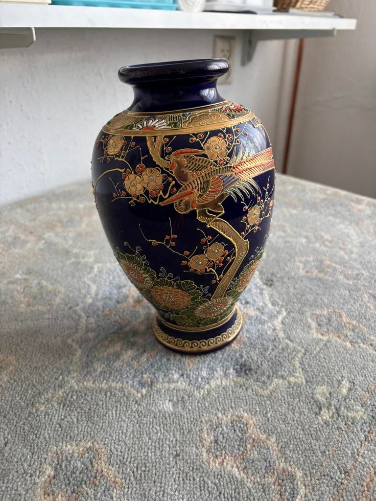 Prachtige Chinese vaas met gedetailleerde decoratie, Ophalen of Verzenden
