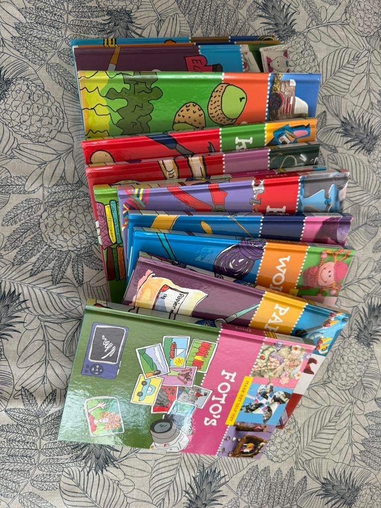Knutselboeken serie van 12 stuks, Boeken, Hobby en Vrije tijd, Ophalen of Verzenden, Zo goed als nieuw, Overige onderwerpen
