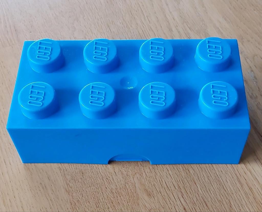 Blauw lego broodtrommel, Ophalen