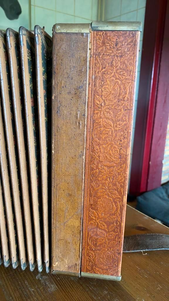 Antieke Koch Accordeon - Uniek Verzamelobject rond 1910/1920, Muziek en Instrumenten, Accordeons, Gebruikt, Knopaccordeon, Overige formaten