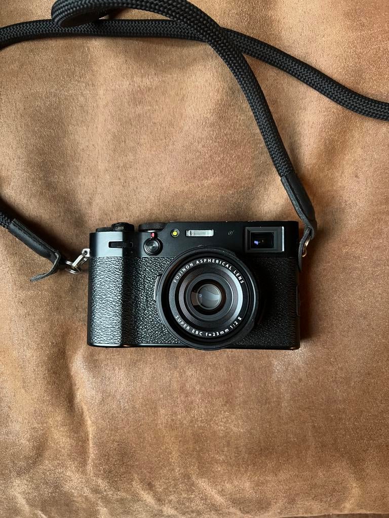 Fuji X100V Zwart met 2 accu's en SD kaart, Audio, Tv en Foto, Fotocamera's Digitaal, Ophalen, Compact, Zo goed als nieuw, Fuji