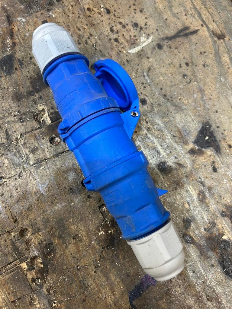 Camping stekker mannetje en vrouwtje, Ophalen, Zo goed als nieuw