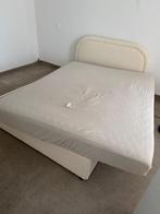 Bed 200x160 cm met schuimmatras, Ophalen, Overige materialen, Gebruikt, Beige