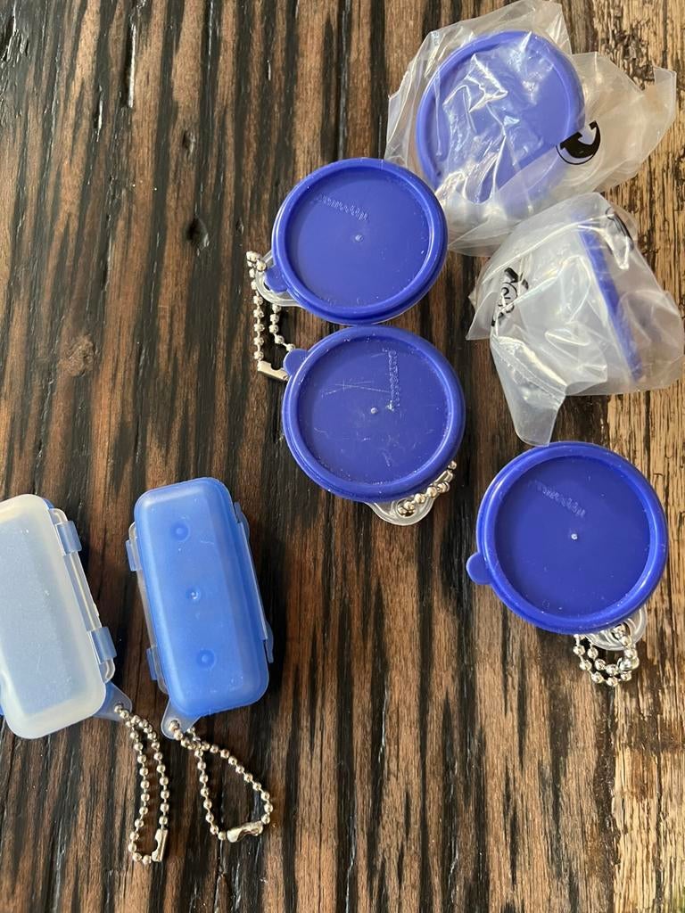 Tupperware pillendoosje rond. Prijs is per stuk, Ophalen of Verzenden, Zo goed als nieuw