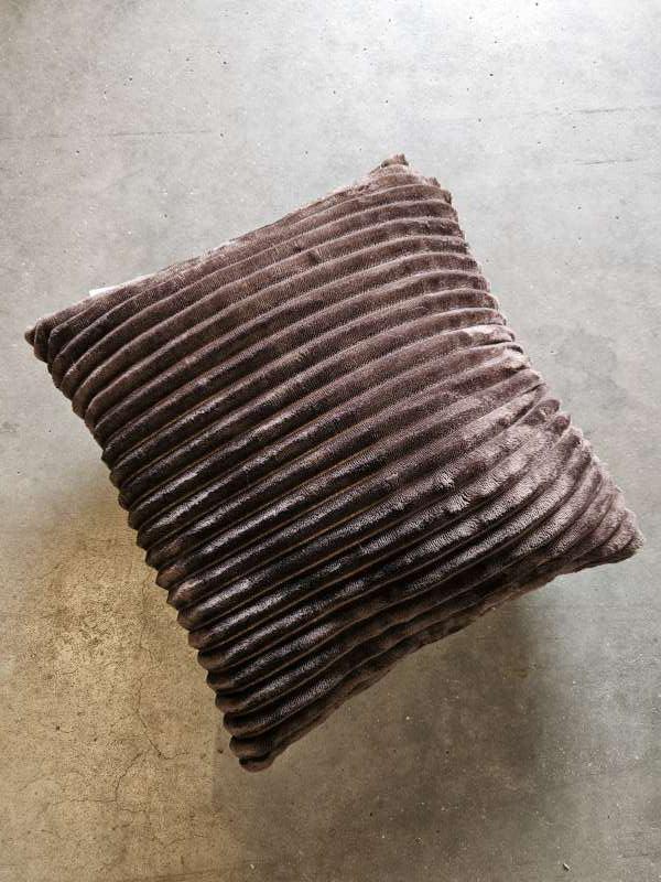 kussen``WOONWINKEL RUSTIEK``, Huis en Inrichting, Woonaccessoires | Kussens, Nieuw, Bruin, Vierkant, Ophalen of Verzenden