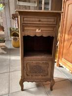 Smal Frans eiken landelijk kastje