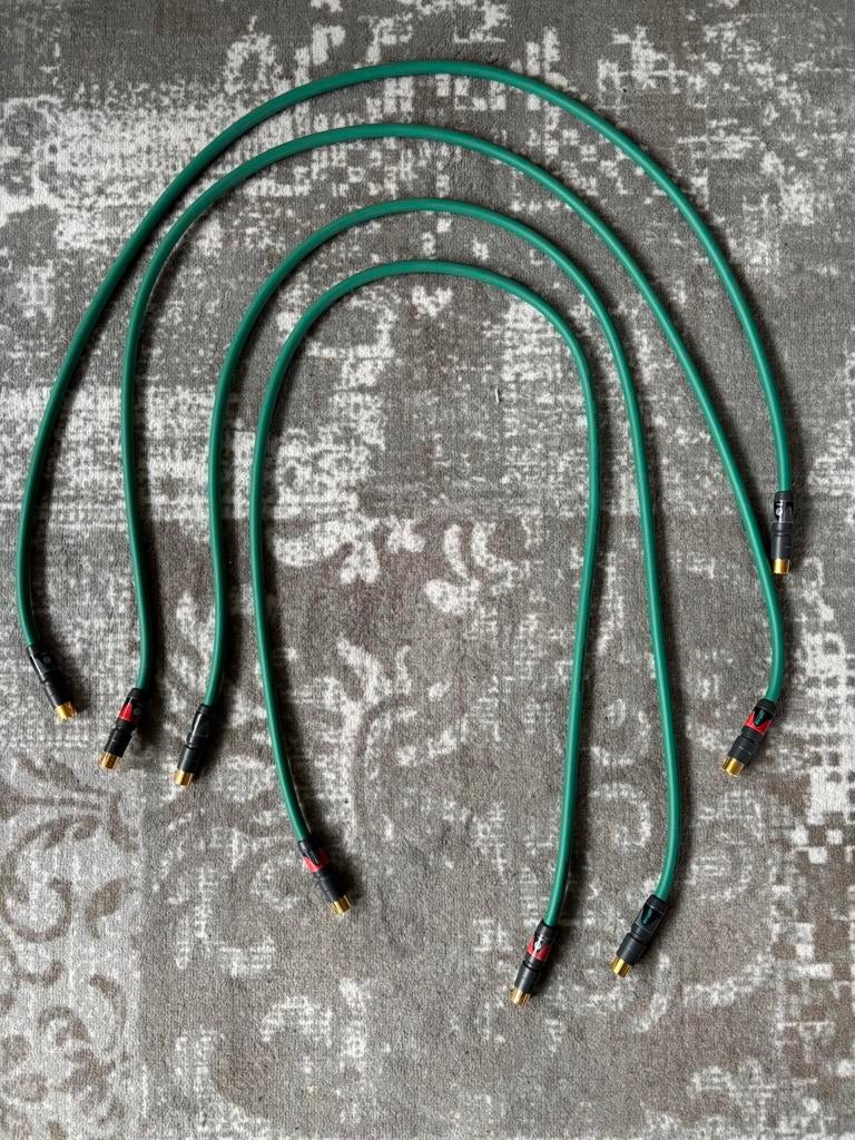 Furutech FX-Alpha AG puur silver met neutrik RCA connectors, Audio, Tv en Foto, Ophalen of Verzenden, Zo goed als nieuw, Minder dan 2 meter