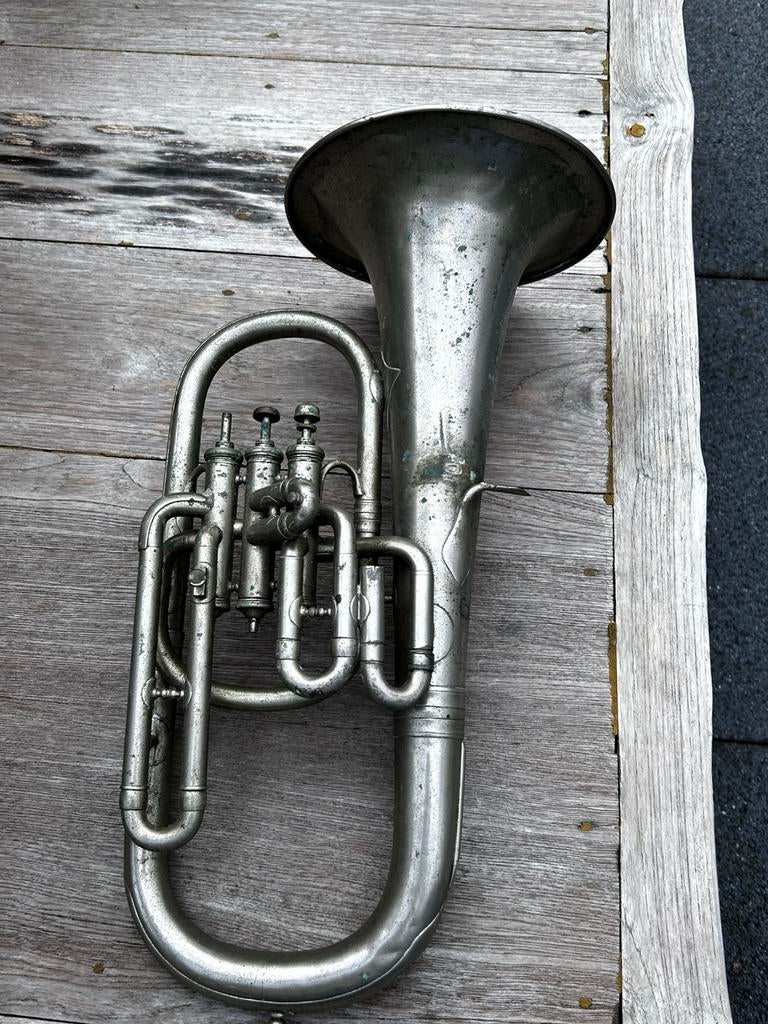 Tuba brocant, Muziek en Instrumenten, Blaasinstrumenten | Tuba's, Ophalen of Verzenden, Gebruikt, C-tuba
