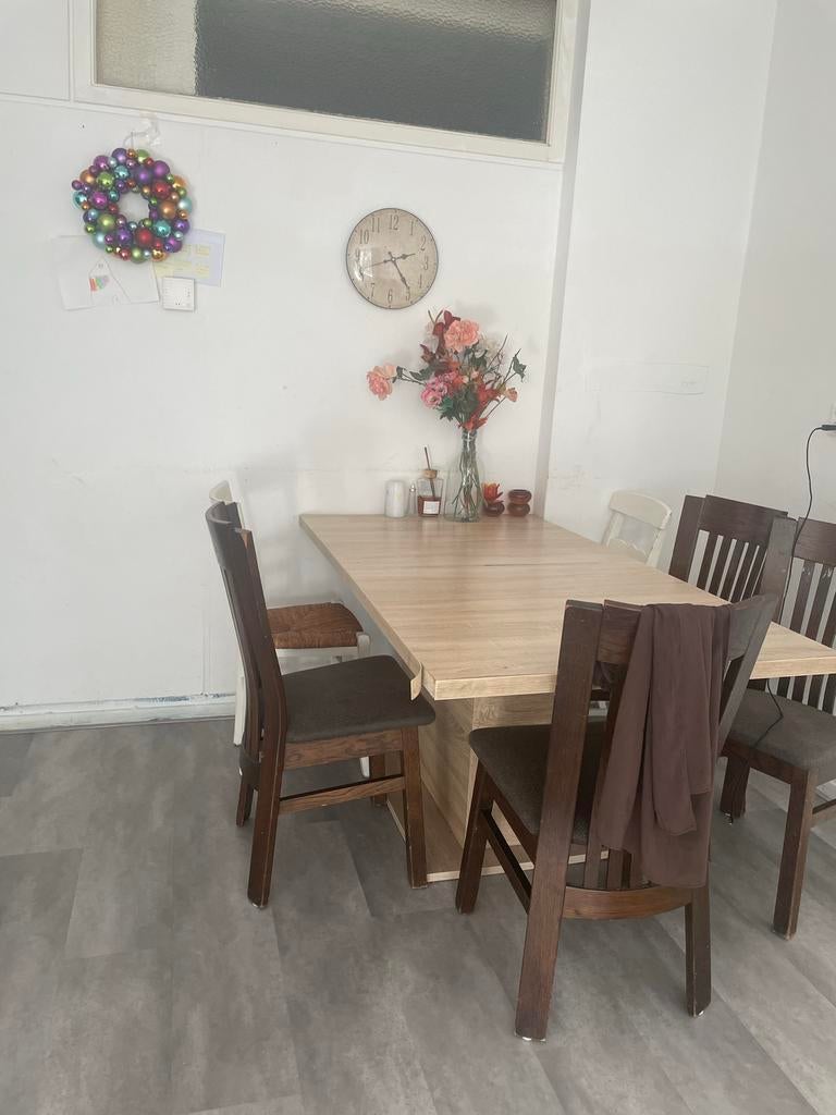 Eettafel met 6 stoelen - Ideaal voor gezellige diners, Huis en Inrichting, Tafels | Eettafels, Ophalen, Gebruikt, Vijf personen of meer