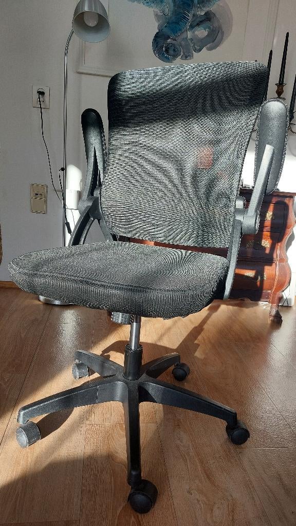 Nette ergonomische bureaustoel - Zwart mesh, Huis en Inrichting, Bureaustoelen, Ophalen, Gaming bureaustoel, Bureaufiets, Zwart