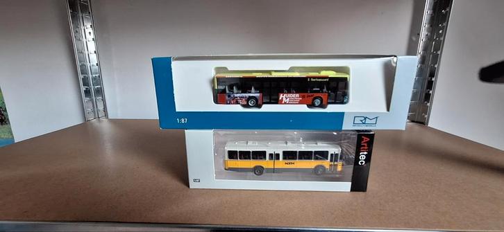 Te koop 2 jubileum busjes Huider Modeltreinen Heerhugowaard, Hobby en Vrije tijd, Modelauto's | 1:87, Auto, Overige merken, Ophalen of Verzenden