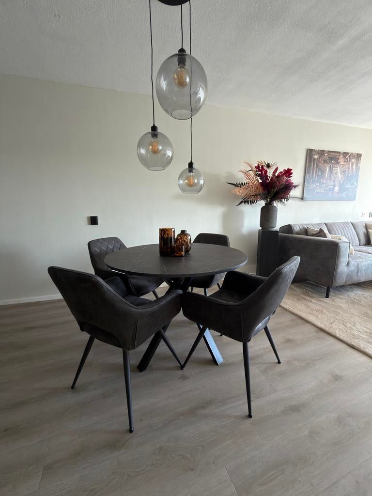 IKEA Mariedamm eettafel 105cm (stoelen ook te koop), Ophalen, Gebruikt, 100 tot 150 cm, Rond