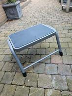 Opstap voor bij caravan, Ophalen