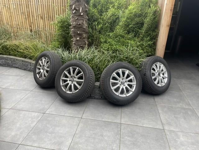 winterbanden, Auto-onderdelen, Banden en Velgen, Ophalen, Gebruikt, Banden en Velgen, 17 inch