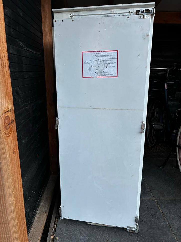 Miele inbouw Koelkast - Betrouwbaar en Efficiënt, Witgoed en Apparatuur, Koelkasten en IJskasten, Gebruikt, Zonder vriesvak, 200 liter of meer