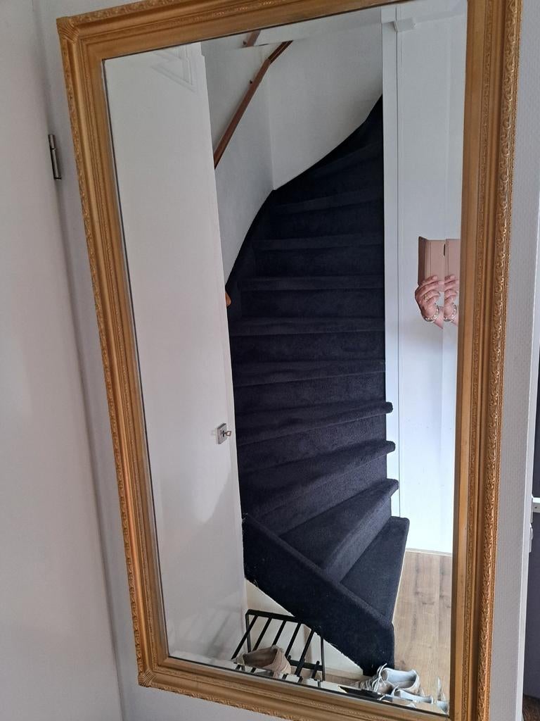 Grote spiegel met gouden lijst, Ophalen, Zo goed als nieuw, Rechthoekig