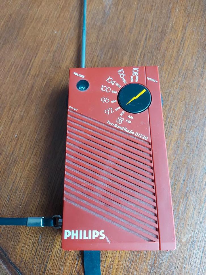 Philips Two Band Radio D1220, Audio, Tv en Foto, Radio's, Ophalen of Verzenden