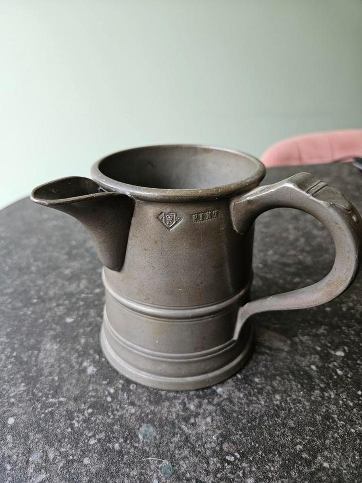 Antieke Engelse tinnen maatbeker uit rond 1890., Antiek en Kunst, Antiek | Tin, Ophalen of Verzenden