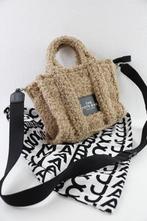 Marc Jacobs handtas met nep bont, Sieraden, Tassen en Uiterlijk, Tassen | Damestassen, Verzenden, Zo goed als nieuw, Zwart, Handtas