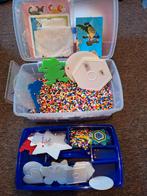 Grote bak met veel strijkkralen en accesoires, Hobby en Vrije tijd, Knutselen, Ophalen of Verzenden, Materiaal