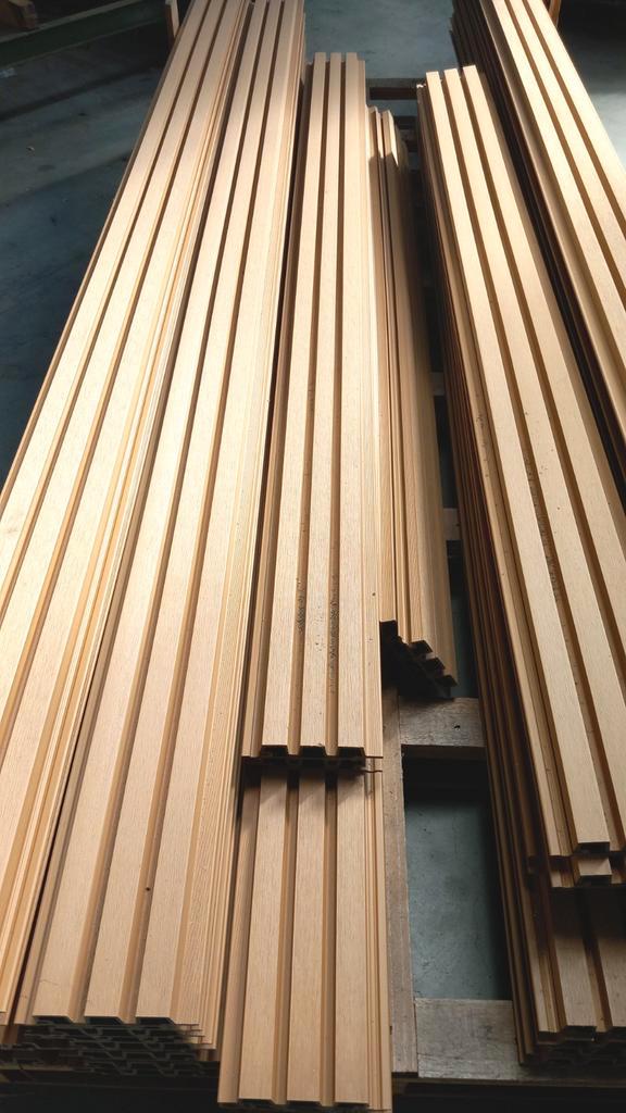 Partij weo35 red cedar gevelplanken composiet, Doe-het-zelf en Verbouw, Hout en Planken, Nieuw, Plank, Overige houtsoorten, 300 cm of meer