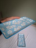 Twee decoratieve schotels met bloemmotief, Ophalen of Verzenden