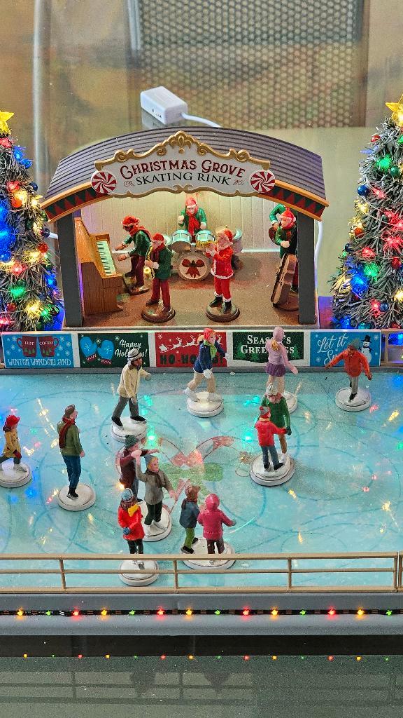 Lemax Christmas Skating Rink, Diversen, Kerst, Zo goed als nieuw, Ophalen of Verzenden