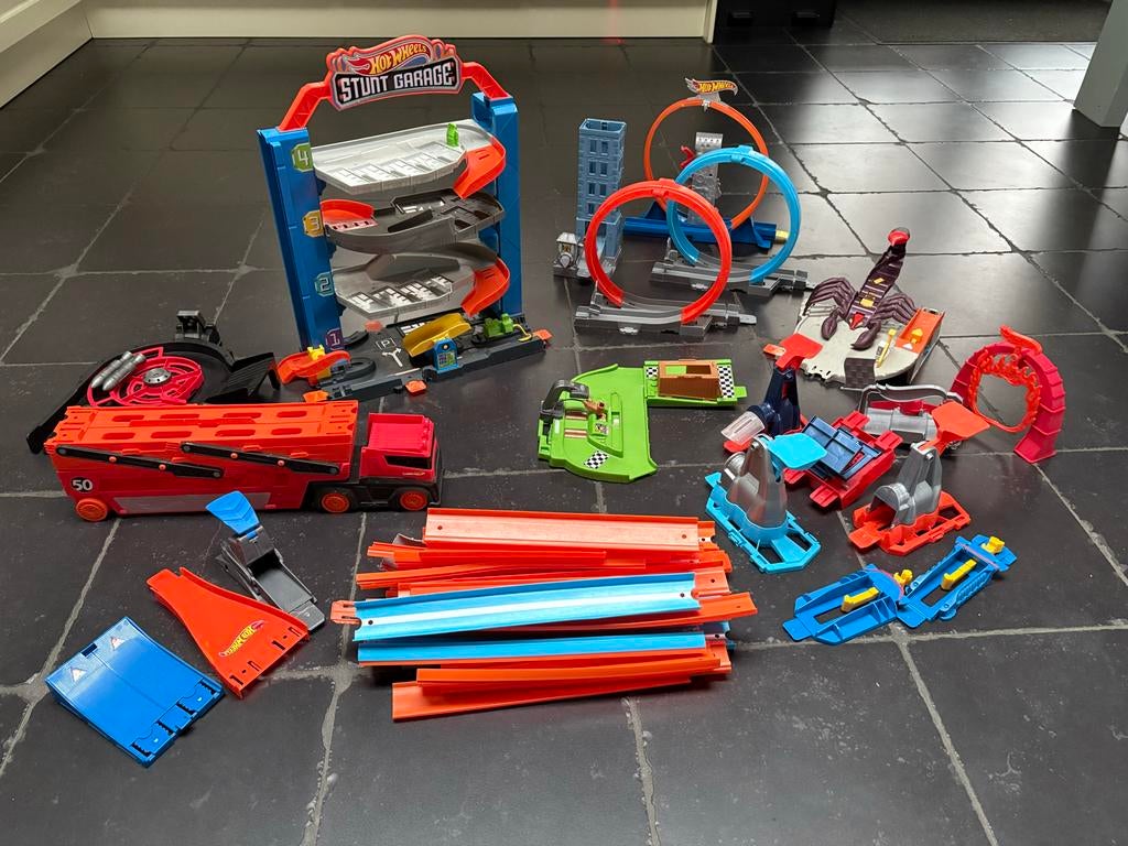 Hot Wheels collectie - Stunt Garage, Truck, Loopings, Banen, Kinderen en Baby's, Speelgoed | Racebanen, Ophalen, Hot Wheels, Racebaan