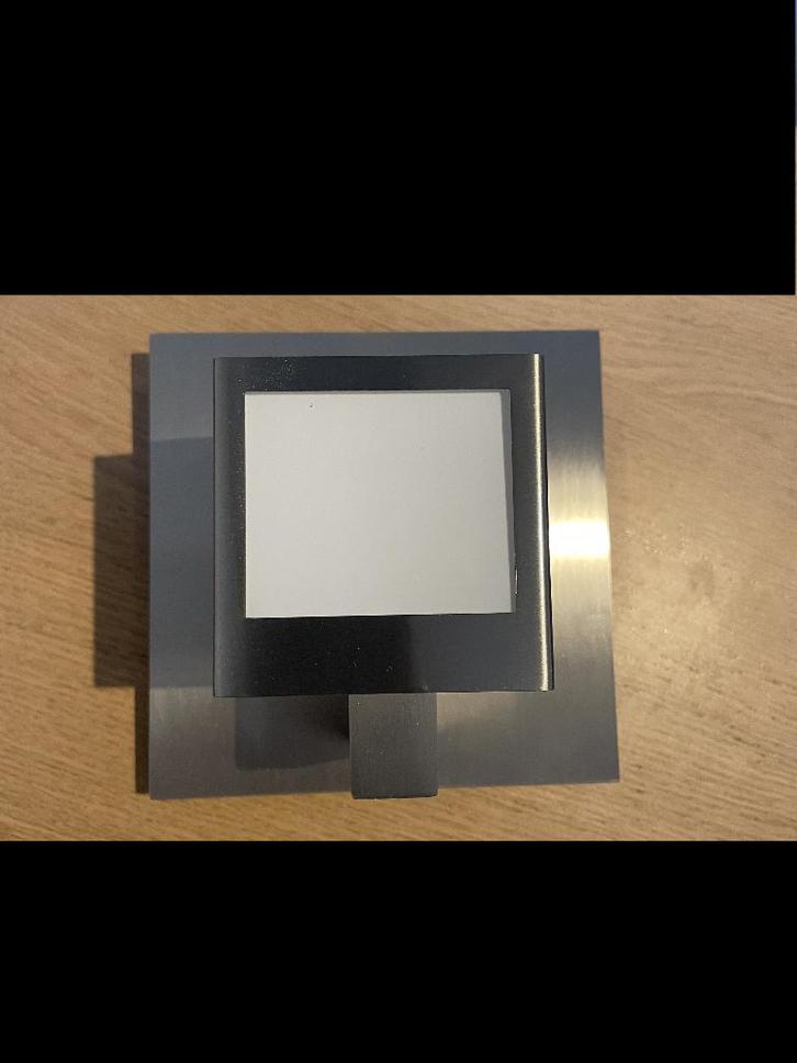 Estiluz A-2180 moderne wandlamp, Huis en Inrichting, Lampen | Wandlampen, Zo goed als nieuw, Metaal, Ophalen of Verzenden