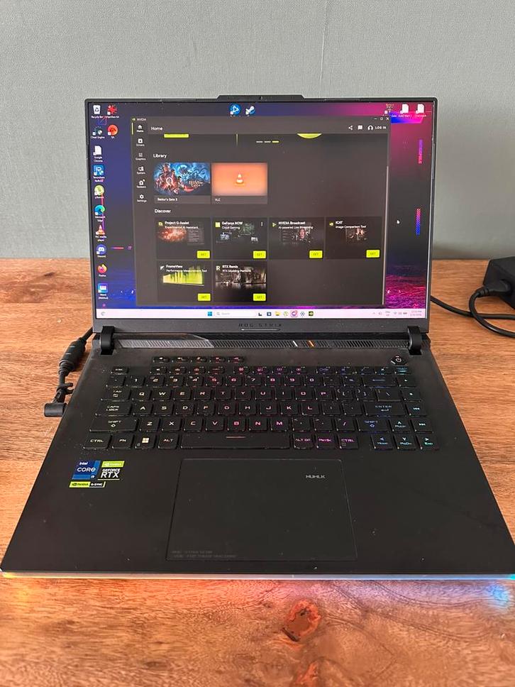 Asus Rog Strix, Computers en Software, Windows Laptops, Zo goed als nieuw, 16 inch, SSD, 2 tot 3 Ghz, 32 GB, Qwerty, Met videokaart