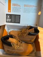 Nieuwe Timberland Premium 6Inch Boots maat 44 kleur geel, Kleding | Heren, Schoenen, Ophalen of Verzenden, Zo goed als nieuw, Overige kleuren