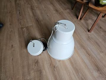 Hanglamp beschikbaar voor biedingen