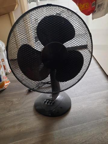Tafel ventilator  beschikbaar voor biedingen