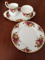 Royal Albert Old County Roses, Ophalen, Zo goed als nieuw, Porselein, Kop en/of schotel
