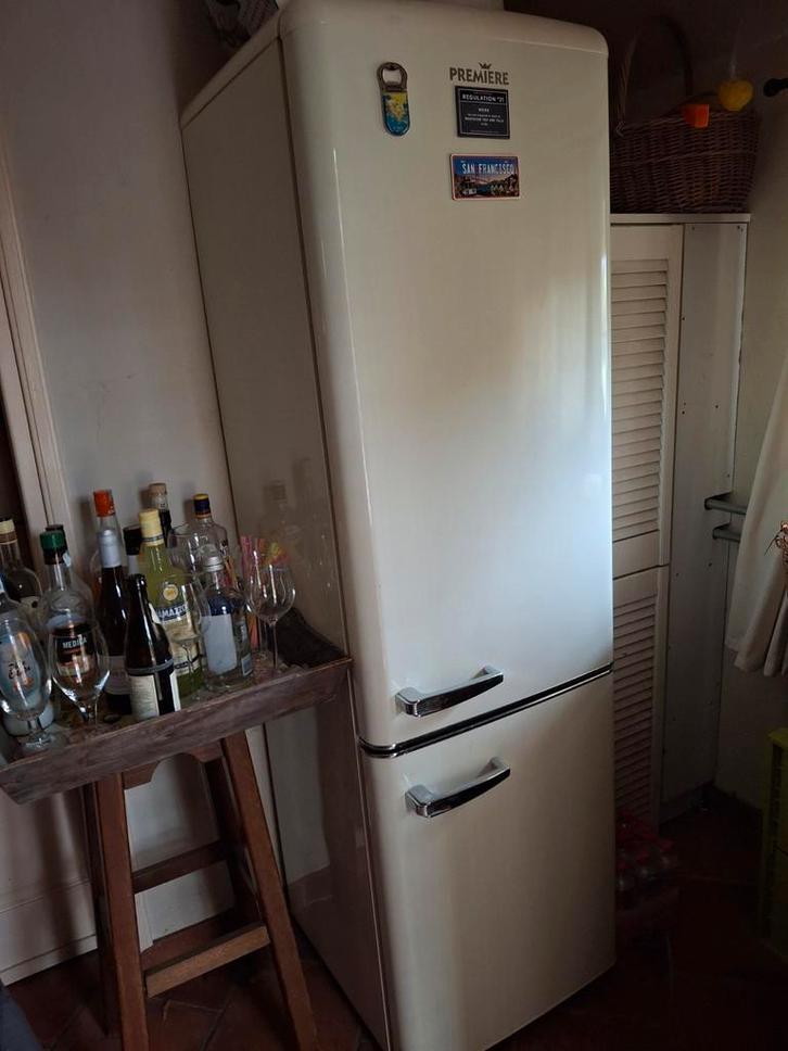 Retro Koelkast met Vriesvak - Wegens Leeg Nest, Witgoed en Apparatuur, Koelkasten en IJskasten, Gebruikt, Met vriesvak, 150 tot 200 liter