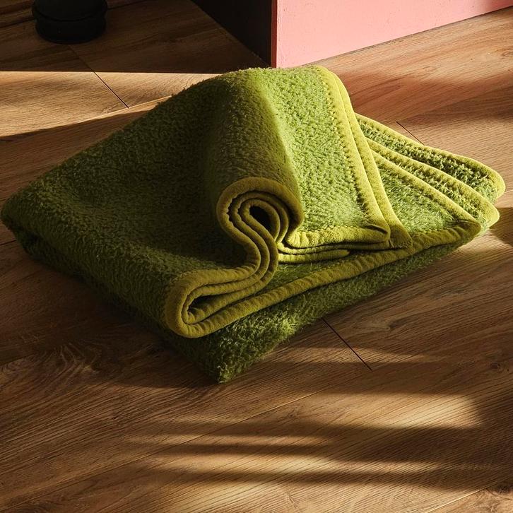 Groene jaren 70 deken (Aabe)(dralon), Huis en Inrichting, Woonaccessoires | Plaids en Woondekens, Ophalen of Verzenden