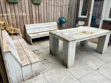 Houten tuinset, te ruilen voor een pak stroopwafels beschikbaar voor biedingen