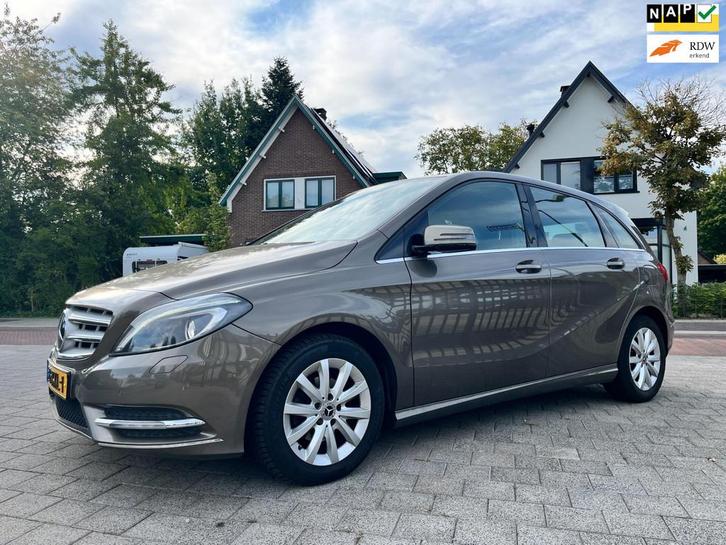 Mercedes-Benz B-klasse 180 Ambition Autom Xenon Leder Ecc Na, Auto's, Mercedes-Benz, Bedrijf, Te koop, B-Klasse, ABS, Airbags
