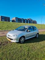 Peugeot 206 Quicksilver 1.4 16V XS 3D 2004 Grijs, Voorwielaandrijving, 1360 cc, 4 cilinders, Origineel Nederlands