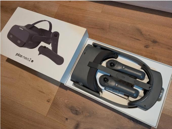 Pico Neo 2 Eye - new - must go before 26/2, Spelcomputers en Games, Virtual Reality, Zo goed als nieuw, Overige platformen, Ophalen of Verzenden